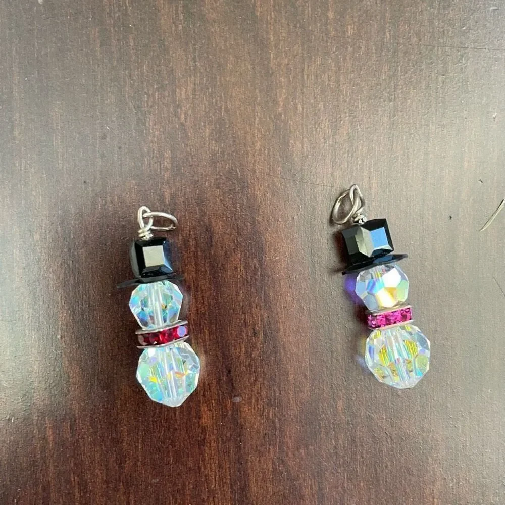 Earrings 2 Pendants Beaded Snowman